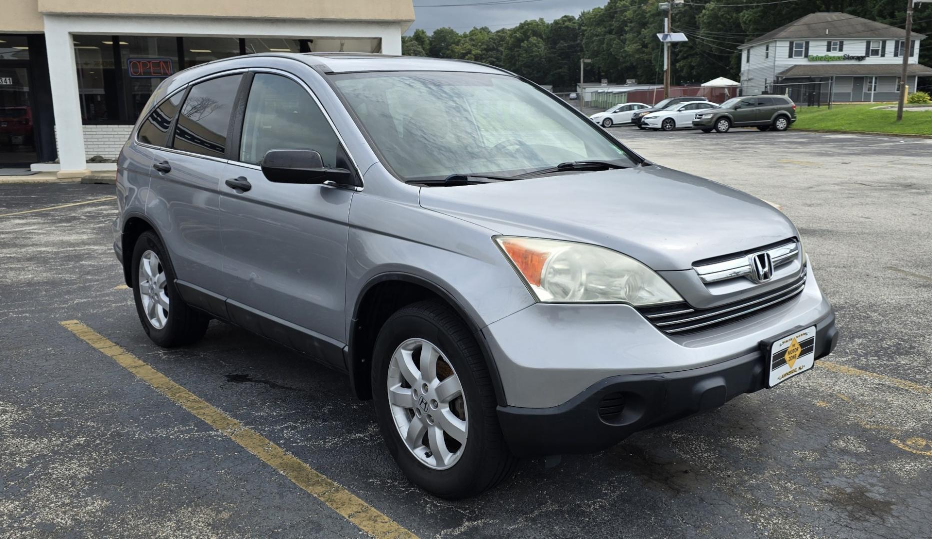 2007 Silver Honda CR-V EX (5J6RE48537L) with an 4-Cyl, VTEC, 2.4 Liter engine, Automatic transmission, located at 1010 N White Horse Pike, Stratford, NJ, 08084, (856) 262-9500, 39.838921, -75.011497 - Photo#1