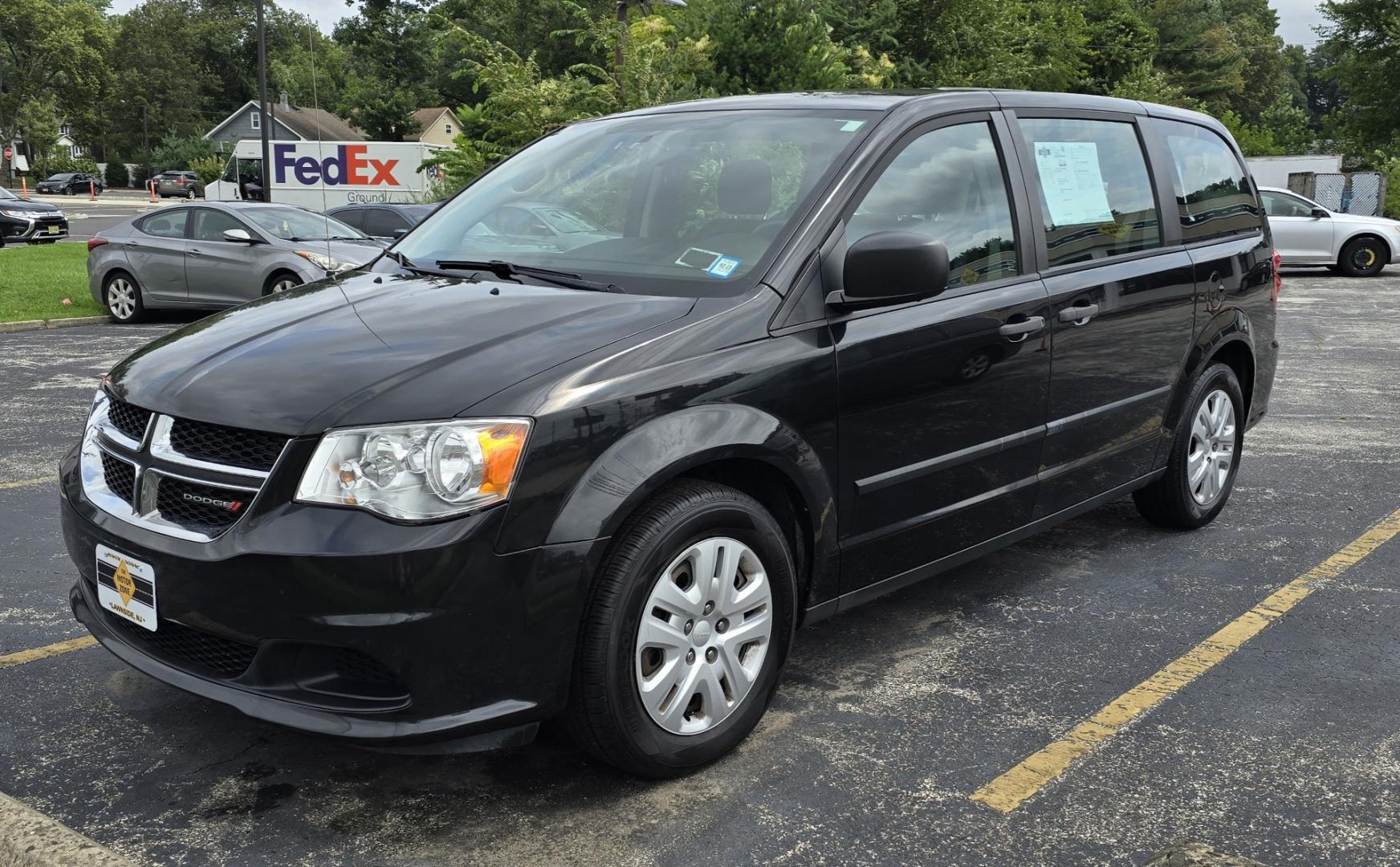 2015 Blue Dodge Grand Caravan Passenger (2C4RDGBG3FR) with an V6, Flex Fuel, 3.6 Liter engine, Automatic, 6-Spd transmission, located at 1010 N White Horse Pike, Stratford, NJ, 08084, (856) 262-9500, 39.838921, -75.011497 - Photo#3