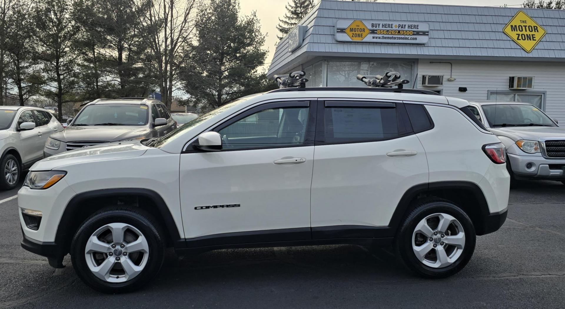 2018 White Jeep Compass Latitude (3C4NJDBB7JT) with an 4-Cyl, MultiAir, 2.4 Liter engine, Automatic, 9-Spd transmission, located at 1010 N White Horse Pike, Stratford, NJ, 08084, (856) 262-9500, 39.838921, -75.011497 - Photo#1