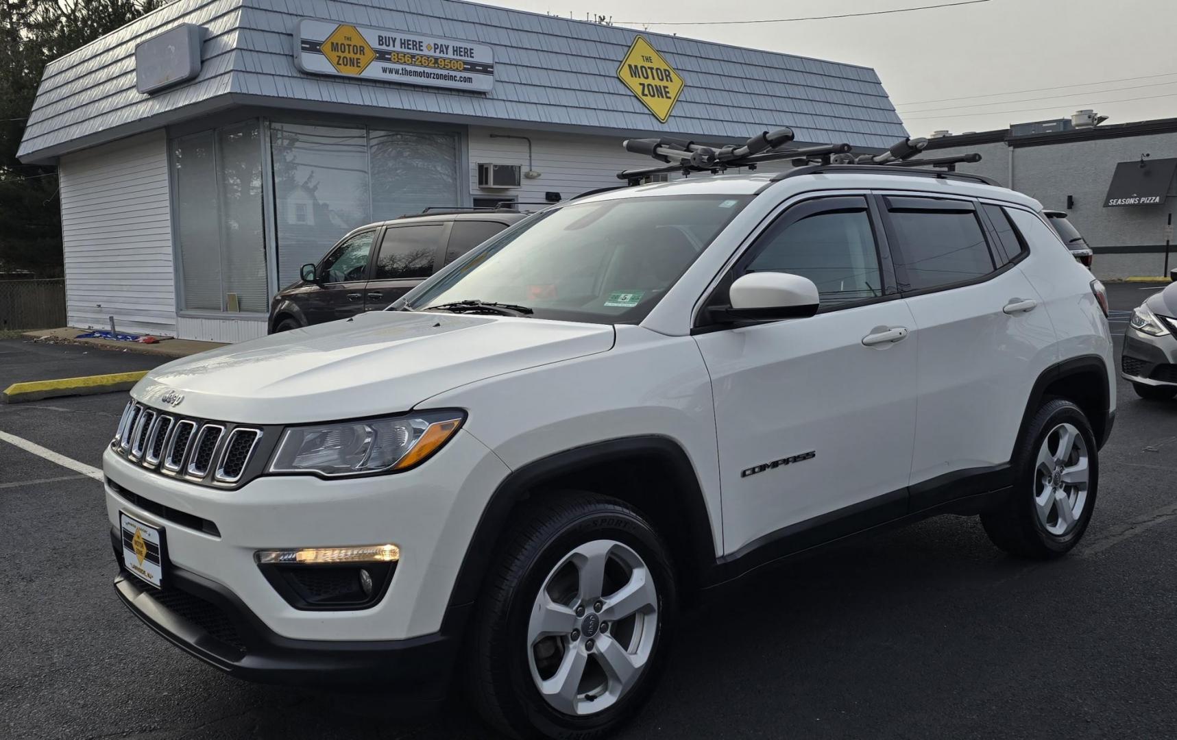 2018 White Jeep Compass Latitude (3C4NJDBB7JT) with an 4-Cyl, MultiAir, 2.4 Liter engine, Automatic, 9-Spd transmission, located at 1010 N White Horse Pike, Stratford, NJ, 08084, (856) 262-9500, 39.838921, -75.011497 - Photo#0