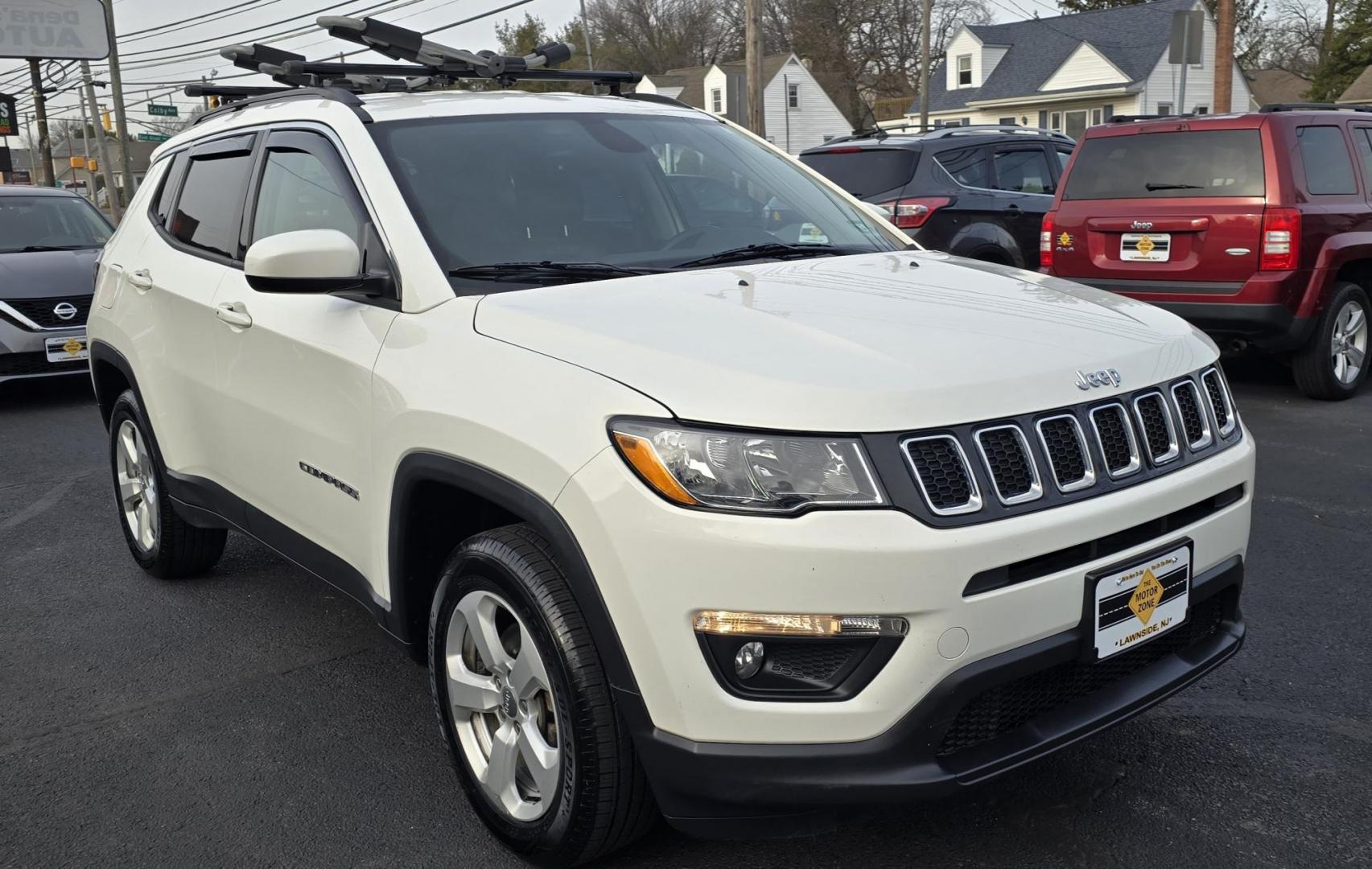 2018 White Jeep Compass Latitude (3C4NJDBB7JT) with an 4-Cyl, MultiAir, 2.4 Liter engine, Automatic, 9-Spd transmission, located at 1010 N White Horse Pike, Stratford, NJ, 08084, (856) 262-9500, 39.838921, -75.011497 - Photo#2