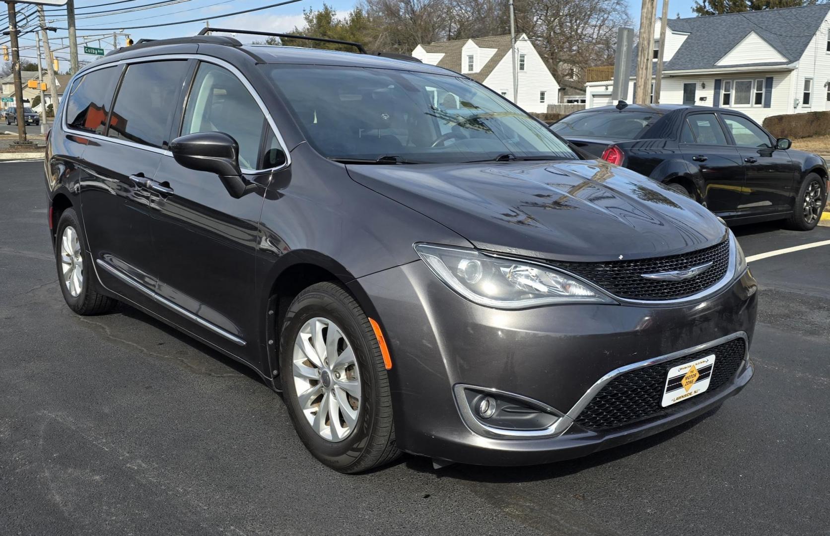 2017 Gray Chrysler Pacifica Touring (2C4RC1BG1HR) with an V6, 3.6 Liter engine, Automatic, 9-Spd transmission, located at 1010 N White Horse Pike, Stratford, NJ, 08084, (856) 262-9500, 39.838921, -75.011497 - Photo#1