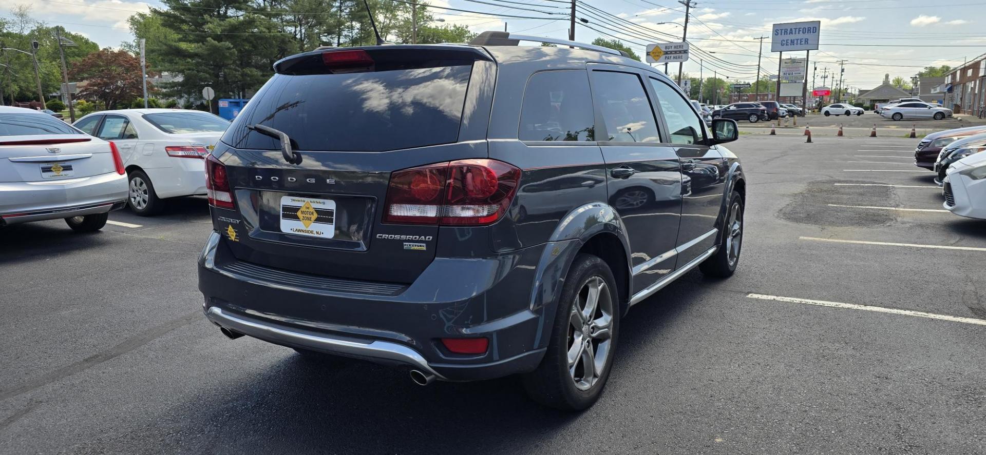 2017 Gray /Black Dodge Journey Crossroad Plus (3C4PDCGG6HT) with an V6, 3.6 Liter engine, Auto, 6-Spd AutoStick transmission, located at 1010 N White Horse Pike, Stratford, NJ, 08084, (856) 262-9500, 39.838921, -75.011497 - Photo#4