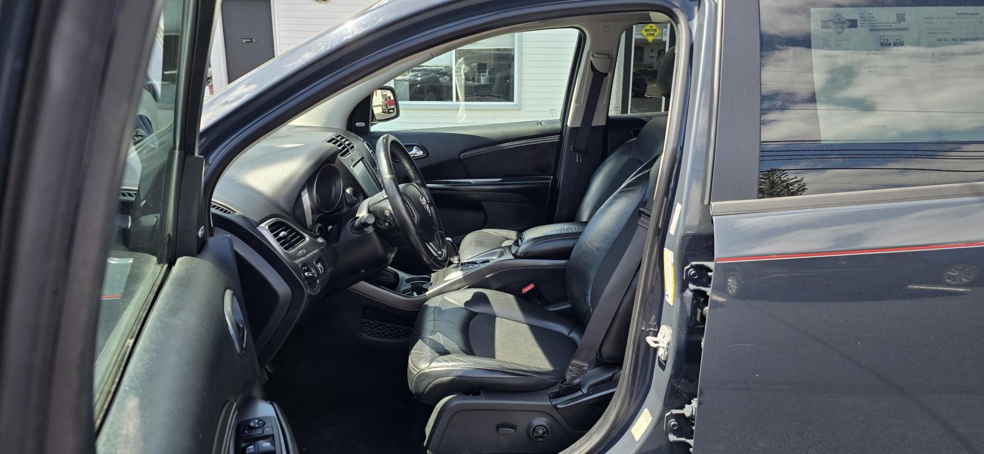 2017 Gray /Black Dodge Journey Crossroad Plus (3C4PDCGG6HT) with an V6, 3.6 Liter engine, Auto, 6-Spd AutoStick transmission, located at 1010 N White Horse Pike, Stratford, NJ, 08084, (856) 262-9500, 39.838921, -75.011497 - Photo#8