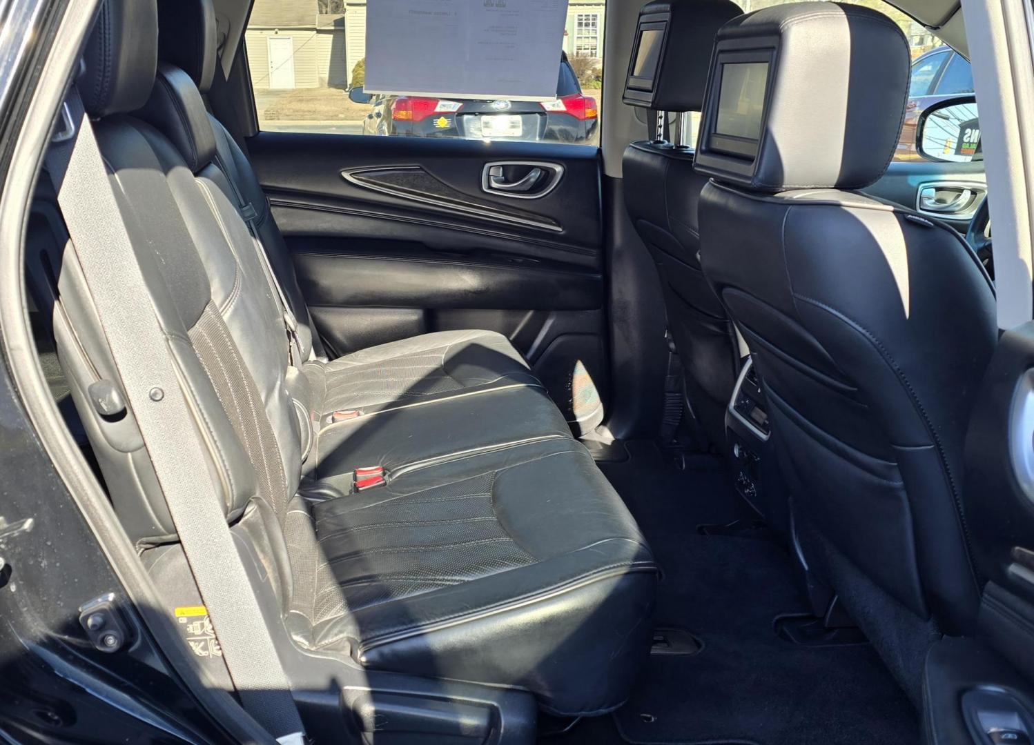 2014 Black INFINITI QX60 (5N1AL0MM3EC) with an V6, 3.5 Liter engine, Auto, CVT Manual Spt Mode transmission, located at 1010 N White Horse Pike, Stratford, NJ, 08084, (856) 262-9500, 39.838921, -75.011497 - Photo#9
