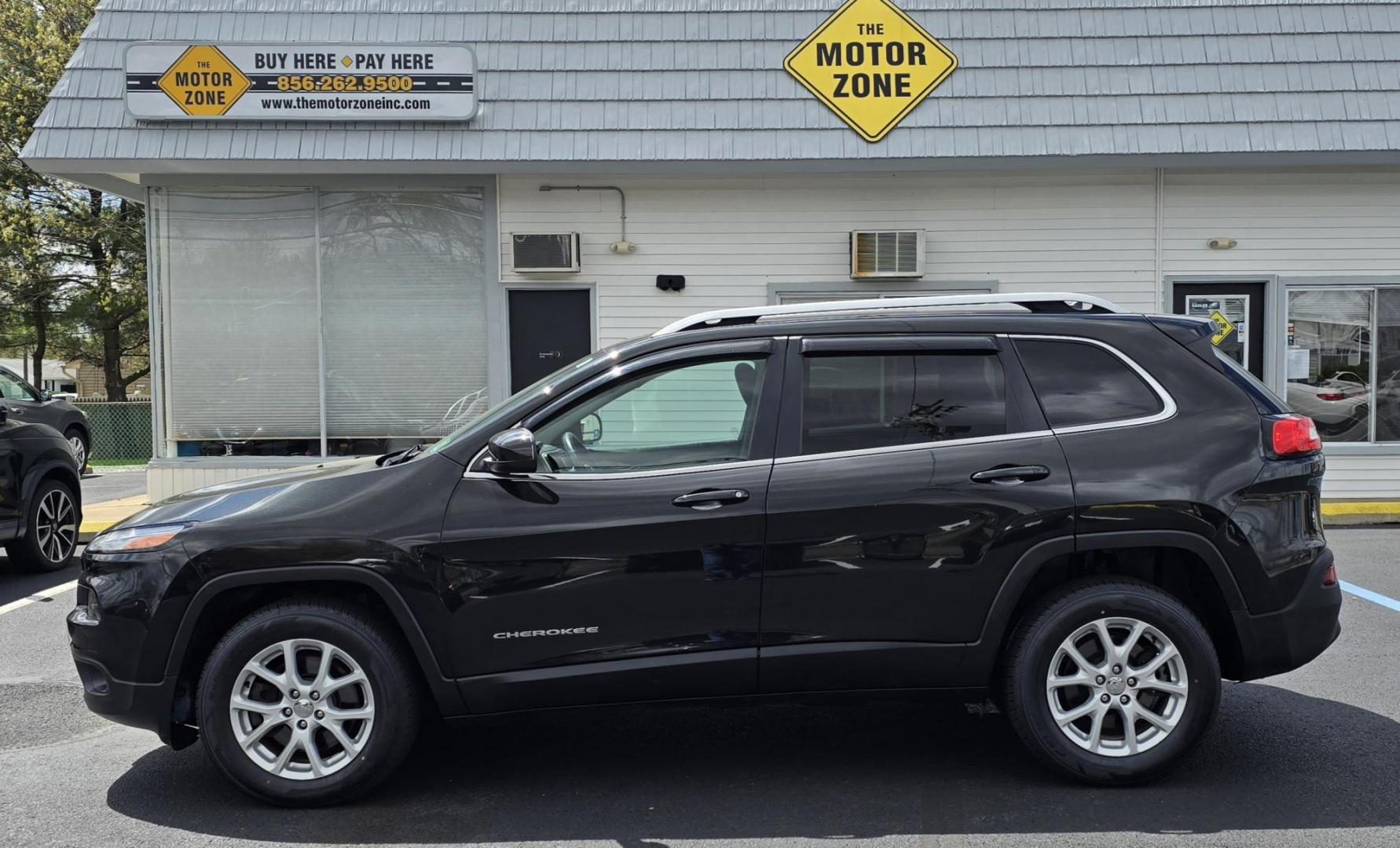 2015 Black /Black Jeep Cherokee Latitude 4WD (1C4PJMCB7FW) with an 2.4L L4 DOHC 16V engine, 9-Speed Automatic transmission, located at 1010 N White Horse Pike, Stratford, NJ, 08084, (856) 262-9500, 39.838921, -75.011497 - Photo#2