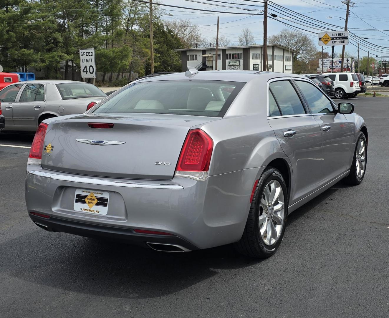 2018 Silver /Cream Chrysler 300 Limited AWD (2C3CCAKG3JH) with an 3.6L V6 SOHC 24V engine, 8A transmission, located at 1010 N White Horse Pike, Stratford, NJ, 08084, (856) 262-9500, 39.838921, -75.011497 - Photo#4