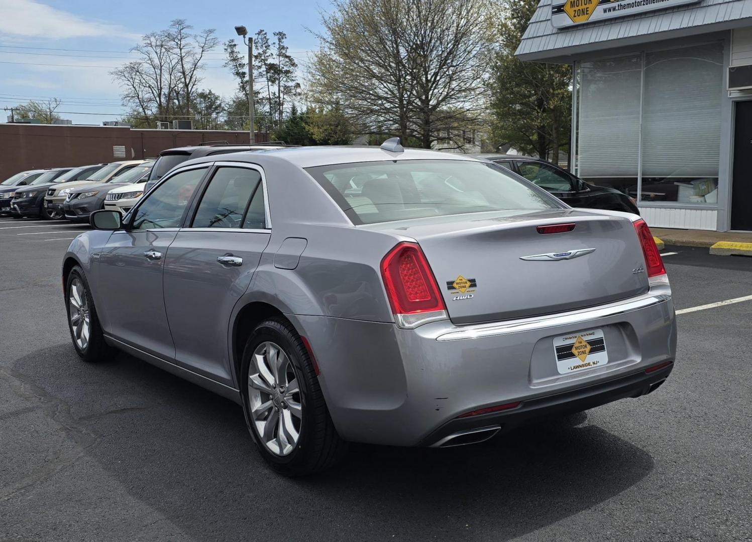 2018 Silver /Cream Chrysler 300 Limited AWD (2C3CCAKG3JH) with an 3.6L V6 SOHC 24V engine, 8A transmission, located at 1010 N White Horse Pike, Stratford, NJ, 08084, (856) 262-9500, 39.838921, -75.011497 - Photo#3