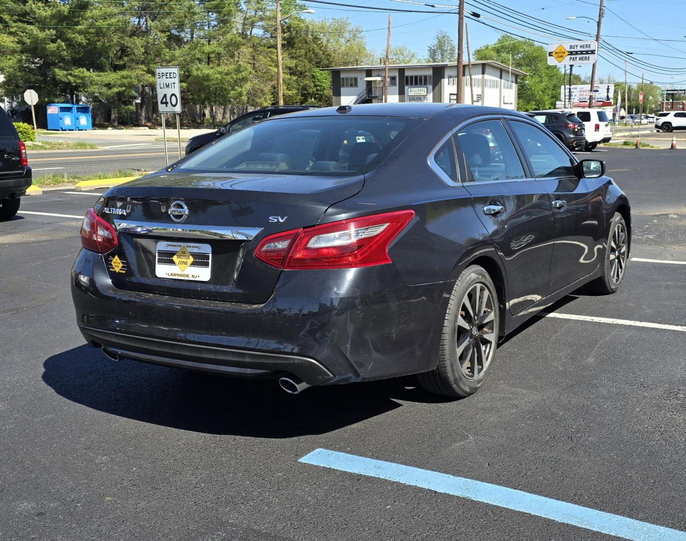 2018 Gray /Black Nissan Altima 2.5 (1N4AL3AP0JC) with an 2.5L L4 DOHC 16V engine, CVT transmission, located at 1010 N White Horse Pike, Stratford, NJ, 08084, (856) 262-9500, 39.838921, -75.011497 - Photo#4