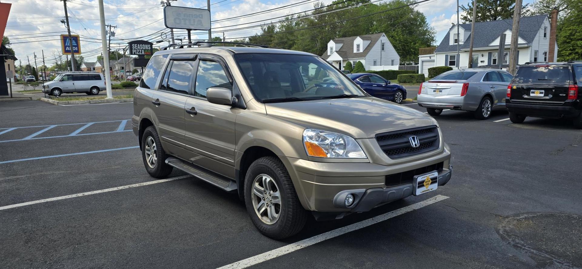 2005 GOLD /TAN Honda Pilot EX w/ Leather (5FNYF18585B) with an 3.5L V6 SOHC 24V engine, 5-Speed Automatic Overdrive transmission, located at 1010 N White Horse Pike, Stratford, NJ, 08084, (856) 262-9500, 39.838921, -75.011497 - Photo#1