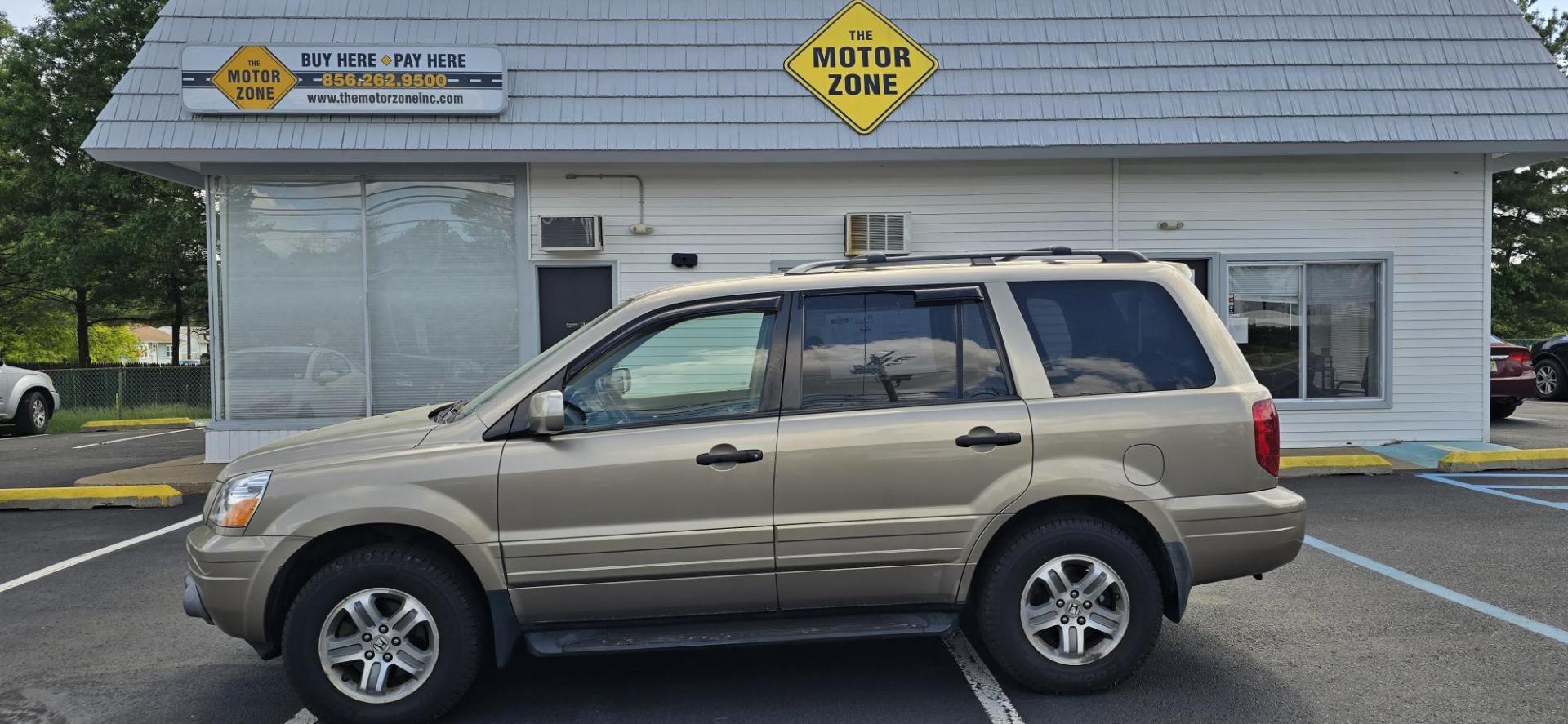 2005 GOLD /TAN Honda Pilot EX w/ Leather (5FNYF18585B) with an 3.5L V6 SOHC 24V engine, 5-Speed Automatic Overdrive transmission, located at 1010 N White Horse Pike, Stratford, NJ, 08084, (856) 262-9500, 39.838921, -75.011497 - Photo#4
