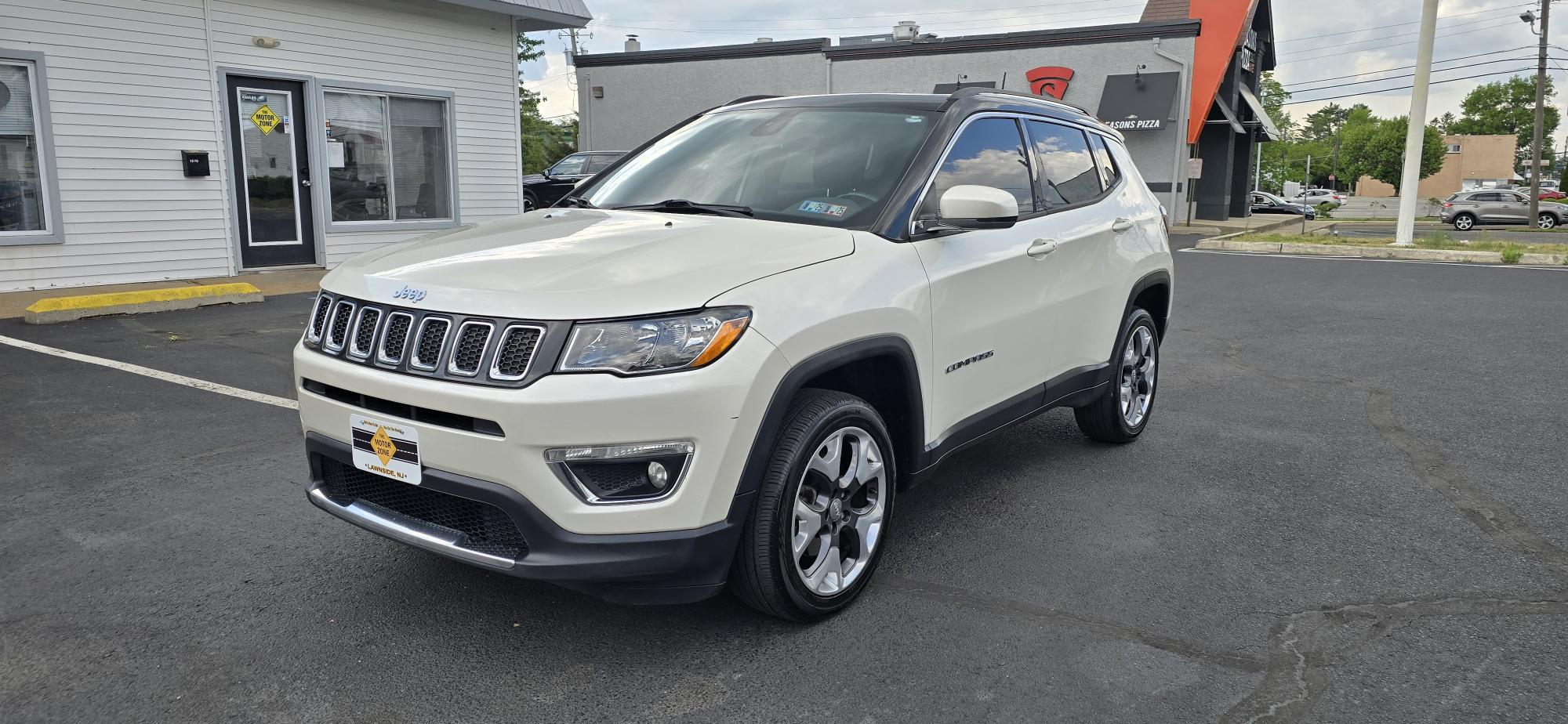 photo of 2018 Jeep Compass Limited 4WD