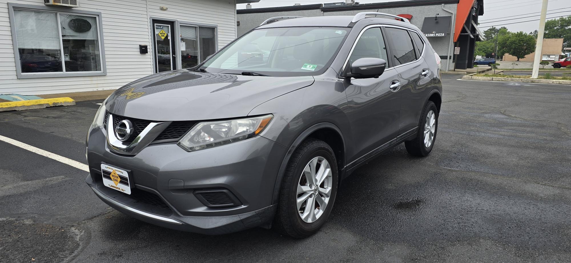 photo of 2014 Nissan Rogue S AWD