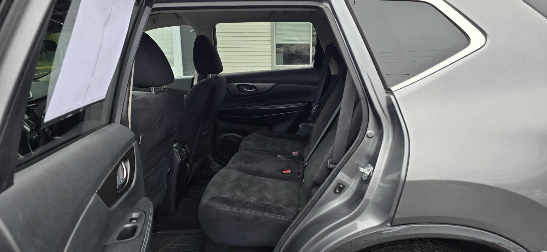 2014 Gray /Black Nissan Rogue S AWD (5N1AT2MV9EC) with an 2.5L L4 DOHC 16V engine, Continuously Variable Transmission transmission, located at 1010 N White Horse Pike, Stratford, NJ, 08084, (856) 262-9500, 39.838921, -75.011497 - Photo#7