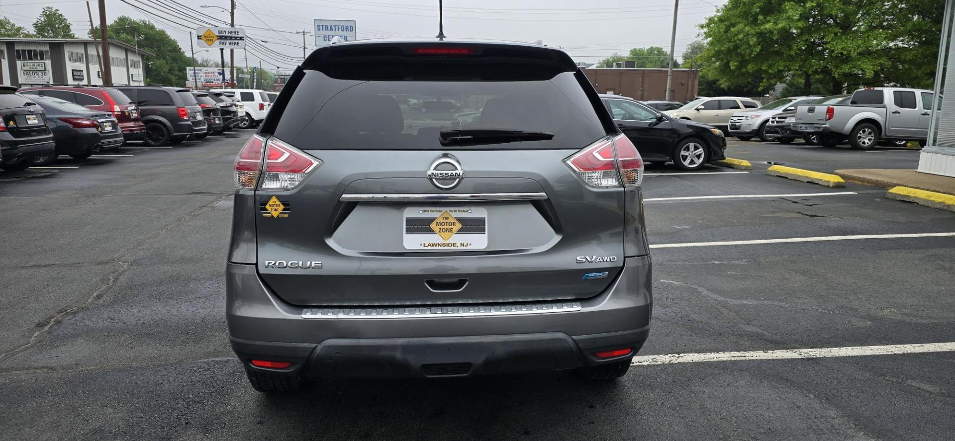 2014 Gray /Black Nissan Rogue S AWD (5N1AT2MV9EC) with an 2.5L L4 DOHC 16V engine, Continuously Variable Transmission transmission, located at 1010 N White Horse Pike, Stratford, NJ, 08084, (856) 262-9500, 39.838921, -75.011497 - Photo#5