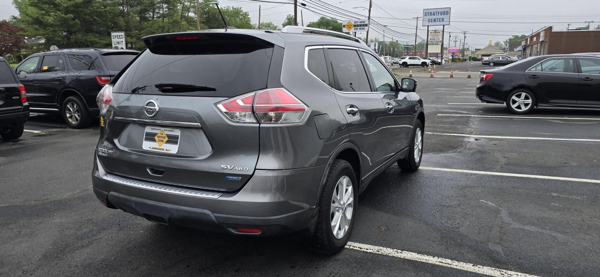 2014 Gray /Black Nissan Rogue S AWD (5N1AT2MV9EC) with an 2.5L L4 DOHC 16V engine, Continuously Variable Transmission transmission, located at 1010 N White Horse Pike, Stratford, NJ, 08084, (856) 262-9500, 39.838921, -75.011497 - Photo#3