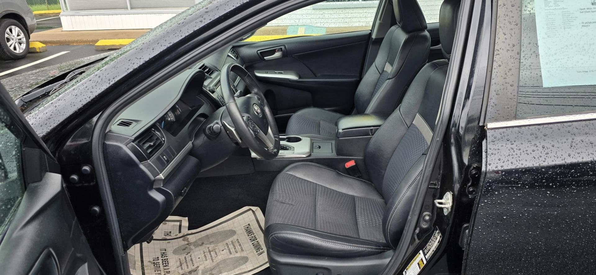 2013 Black /Black Toyota Camry SE (4T1BF1FK9DU) with an 2.5L L4 DOHC 16V engine, 6-Speed Automatic transmission, located at 1010 N White Horse Pike, Stratford, NJ, 08084, (856) 262-9500, 39.838921, -75.011497 - Photo#7