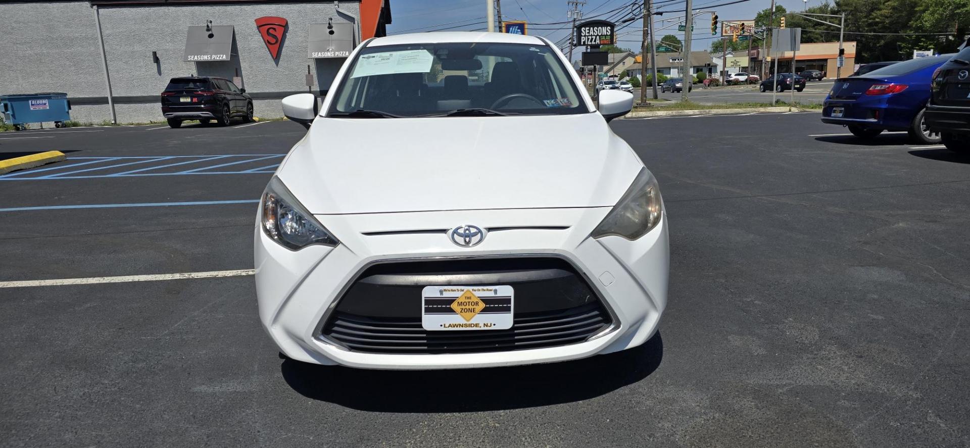 2018 White /Black Toyota Yaris iA 6A (3MYDLBYV7JY) with an 1.5L L4 DOHC 16V engine, 6A transmission, located at 1010 N White Horse Pike, Stratford, NJ, 08084, (856) 262-9500, 39.838921, -75.011497 - Photo#5
