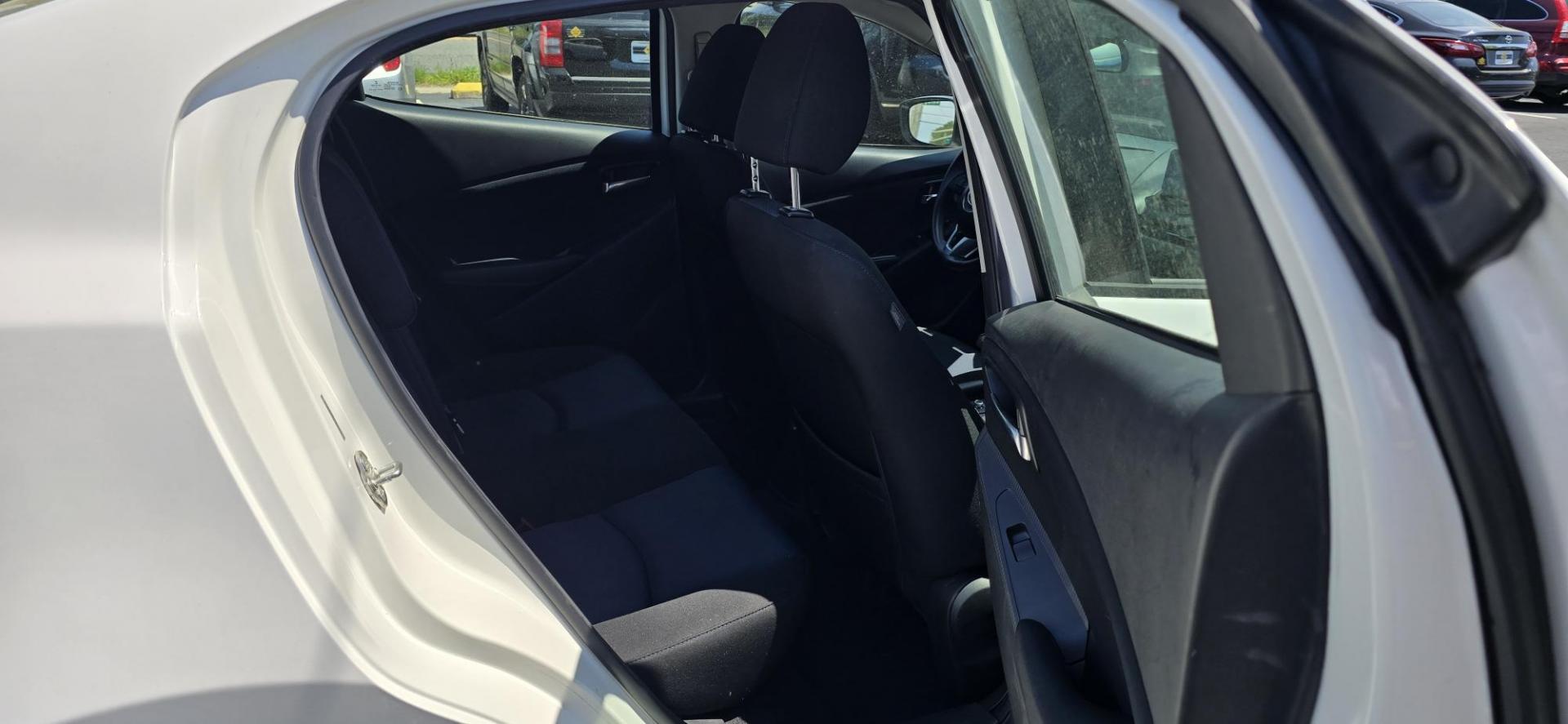 2018 White /Black Toyota Yaris iA 6A (3MYDLBYV7JY) with an 1.5L L4 DOHC 16V engine, 6A transmission, located at 1010 N White Horse Pike, Stratford, NJ, 08084, (856) 262-9500, 39.838921, -75.011497 - Photo#9