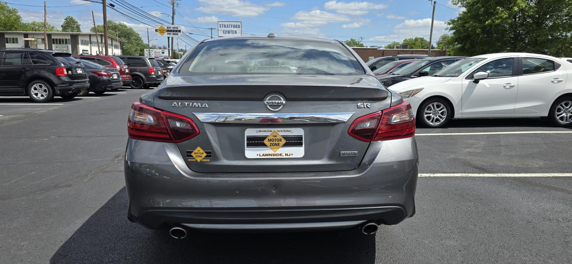 2018 Gray /Black Nissan Altima 2.5 SR (1N4AL3AP4JC) with an 2.5L L4 DOHC 16V engine, CVT transmission, located at 1010 N White Horse Pike, Stratford, NJ, 08084, (856) 262-9500, 39.838921, -75.011497 - Photo#4