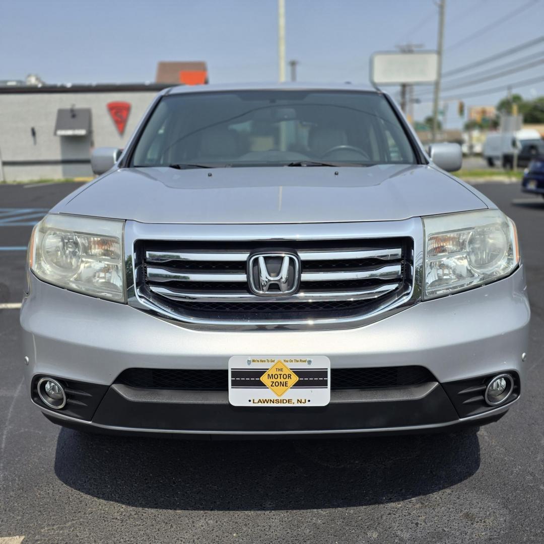 2013 Silver /GRAY Honda Pilot Touring 4WD 5-Spd AT with DVD (5FNYF4H94DB) with an 3.5L V6 SOHC 24V engine, 5-Speed Automatic transmission, located at 1010 N White Horse Pike, Stratford, NJ, 08084, (856) 262-9500, 39.838921, -75.011497 - Photo#3