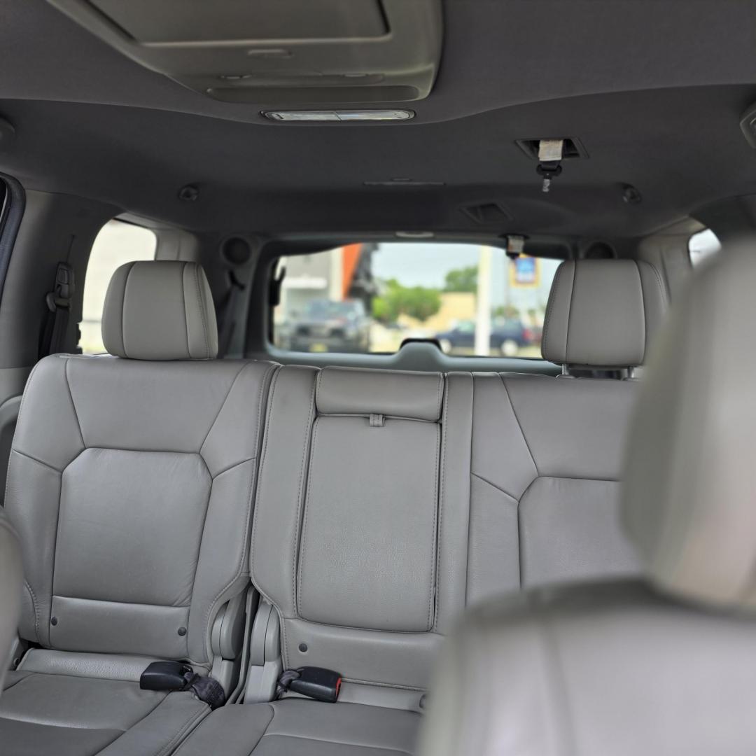 2013 Silver /GRAY Honda Pilot Touring 4WD 5-Spd AT with DVD (5FNYF4H94DB) with an 3.5L V6 SOHC 24V engine, 5-Speed Automatic transmission, located at 1010 N White Horse Pike, Stratford, NJ, 08084, (856) 262-9500, 39.838921, -75.011497 - Photo#9