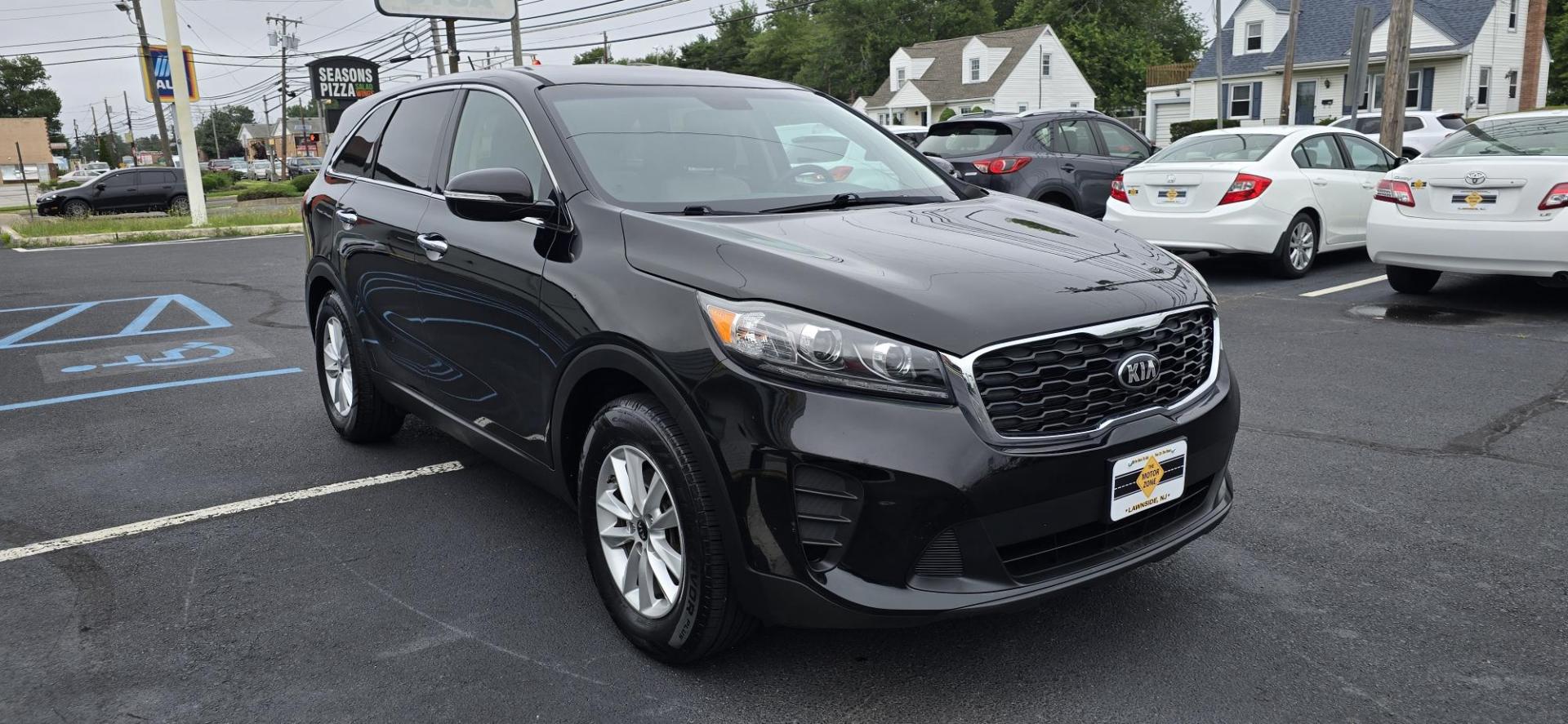2019 Black /Cream Kia Sorento LX 2WD (5XYPG4A30KG) with an 2.4L L4 DOHC 16V engine, 6A transmission, located at 1010 N White Horse Pike, Stratford, NJ, 08084, (856) 262-9500, 39.838921, -75.011497 - Photo#1