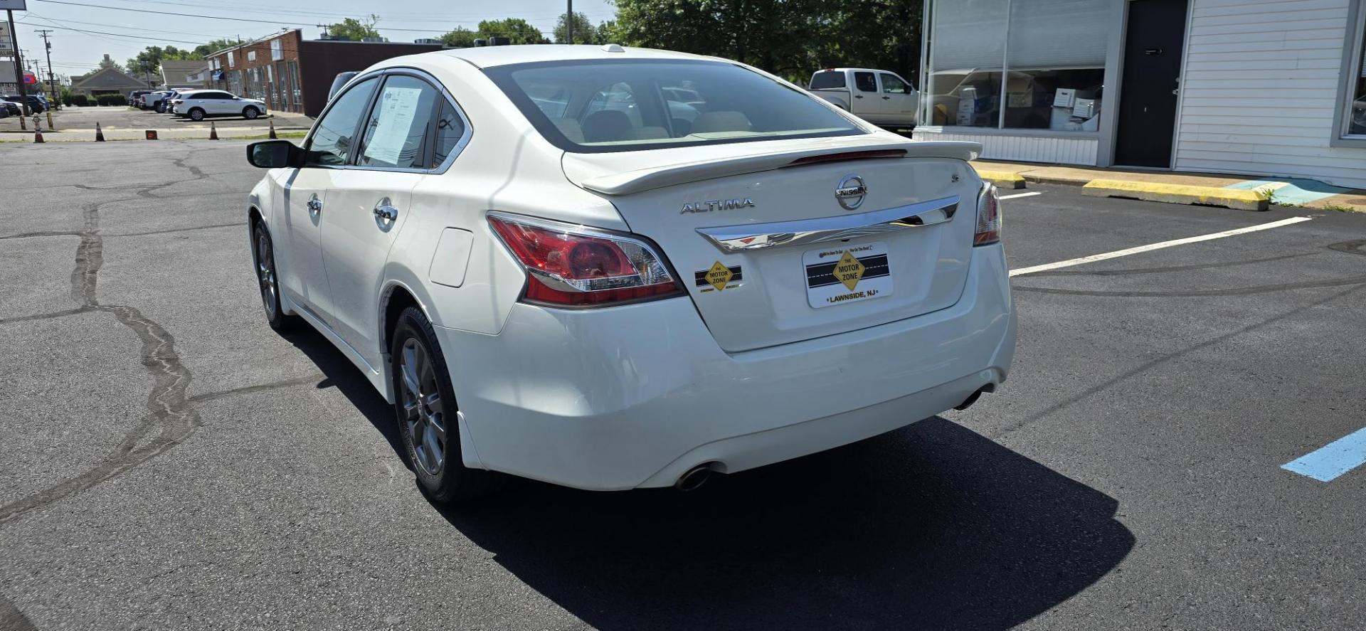 2015 Pearl White /Tan Nissan Altima 2.5 S (1N4AL3AP5FN) with an 2.5L L4 DOHC 16V engine, Continuously Variable Transmission transmission, located at 1010 N White Horse Pike, Stratford, NJ, 08084, (856) 262-9500, 39.838921, -75.011497 - The 2015 Nissan Altima continues to be a top choice among family sedans, delivering excellent fuel economy and a rare blend of comfort and agility. The 2015 Nissan Altima is a "just right" family sedan in most respects. You want fuel economy? Both the four-cylinder engine and the V6 are class leade - Photo#2