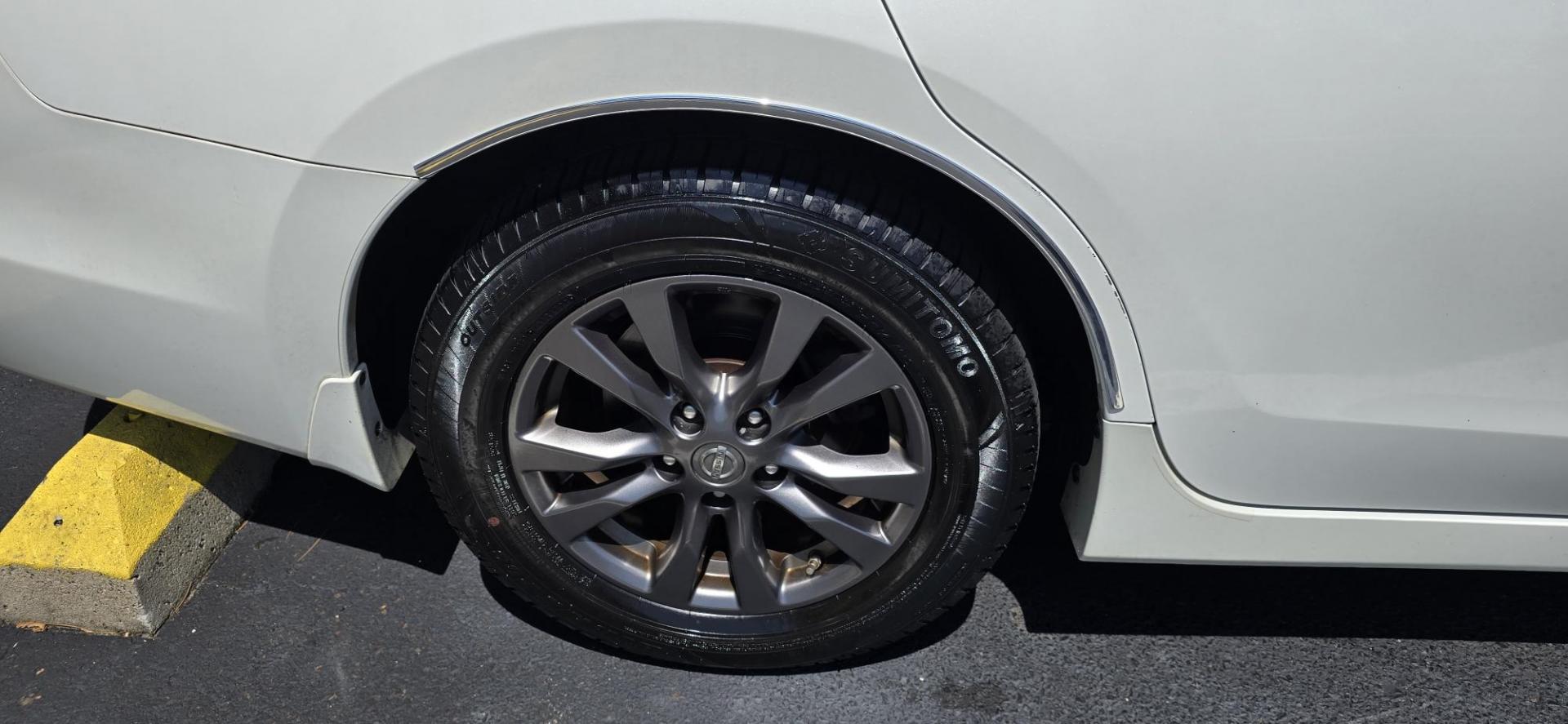 2015 Pearl White /Tan Nissan Altima 2.5 S (1N4AL3AP5FN) with an 2.5L L4 DOHC 16V engine, Continuously Variable Transmission transmission, located at 1010 N White Horse Pike, Stratford, NJ, 08084, (856) 262-9500, 39.838921, -75.011497 - The 2015 Nissan Altima continues to be a top choice among family sedans, delivering excellent fuel economy and a rare blend of comfort and agility. The 2015 Nissan Altima is a "just right" family sedan in most respects. You want fuel economy? Both the four-cylinder engine and the V6 are class leade - Photo#11