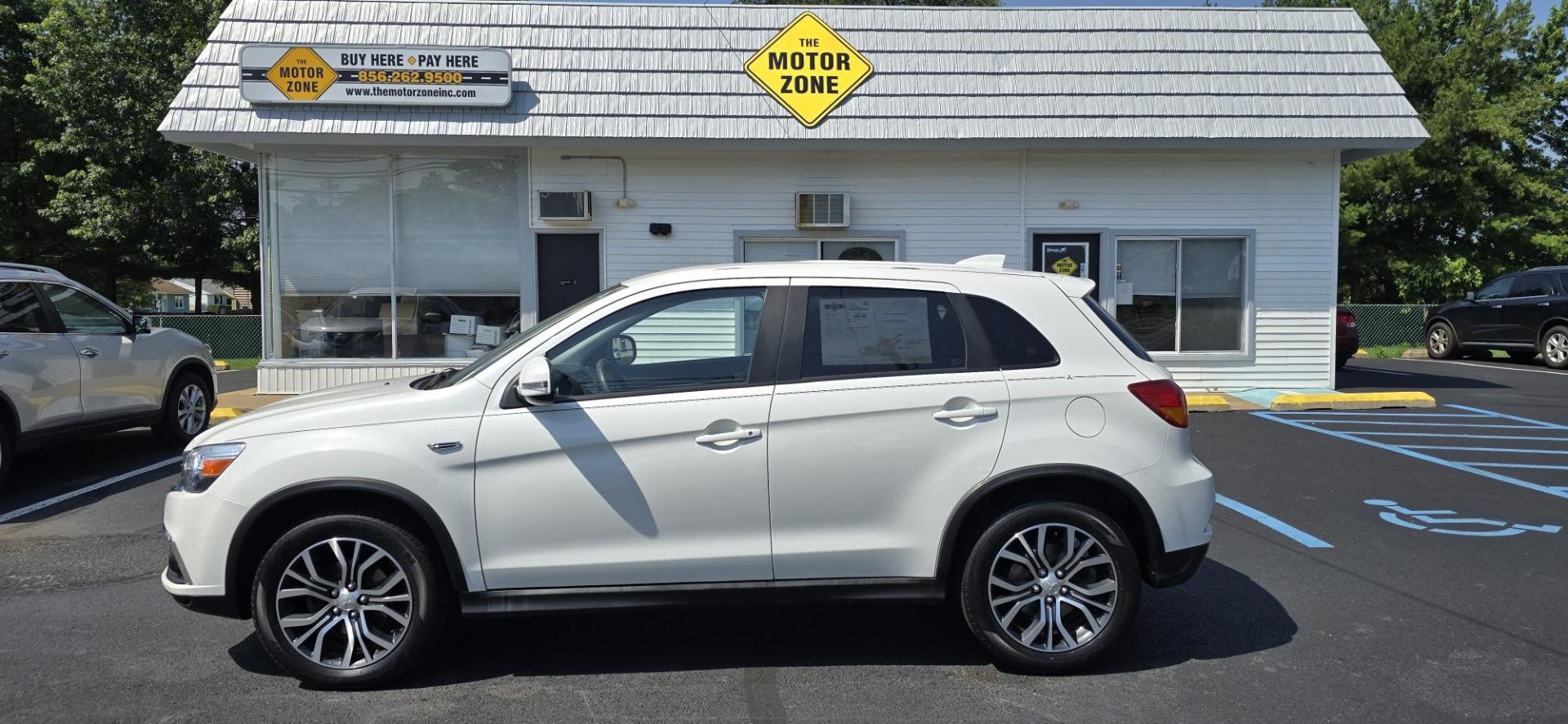2019 White /Black Mitsubishi Outlander Sport 2.0 ES (JA4AP3AU4KU) with an 2.0L L4 DOHC 16V engine, AUTOMATIC transmission, located at 1010 N White Horse Pike, Stratford, NJ, 08084, (856) 262-9500, 39.838921, -75.011497 - Photo#5