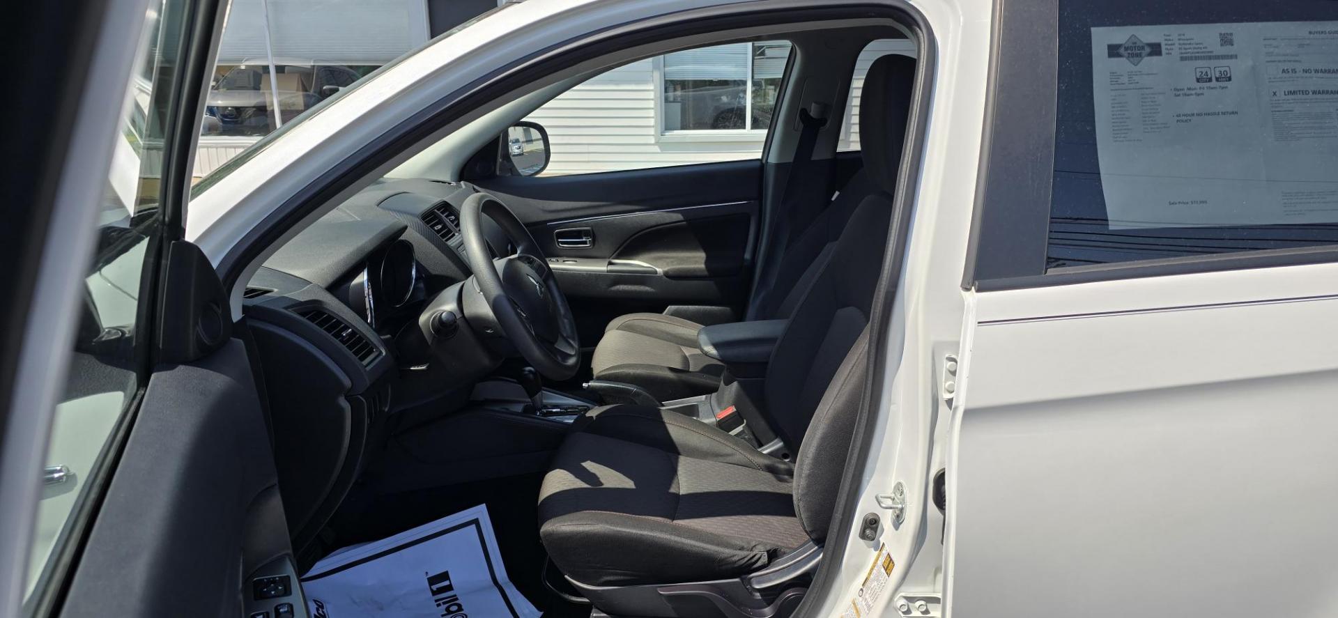 2019 White /Black Mitsubishi Outlander Sport 2.0 ES (JA4AP3AU4KU) with an 2.0L L4 DOHC 16V engine, AUTOMATIC transmission, located at 1010 N White Horse Pike, Stratford, NJ, 08084, (856) 262-9500, 39.838921, -75.011497 - Photo#8