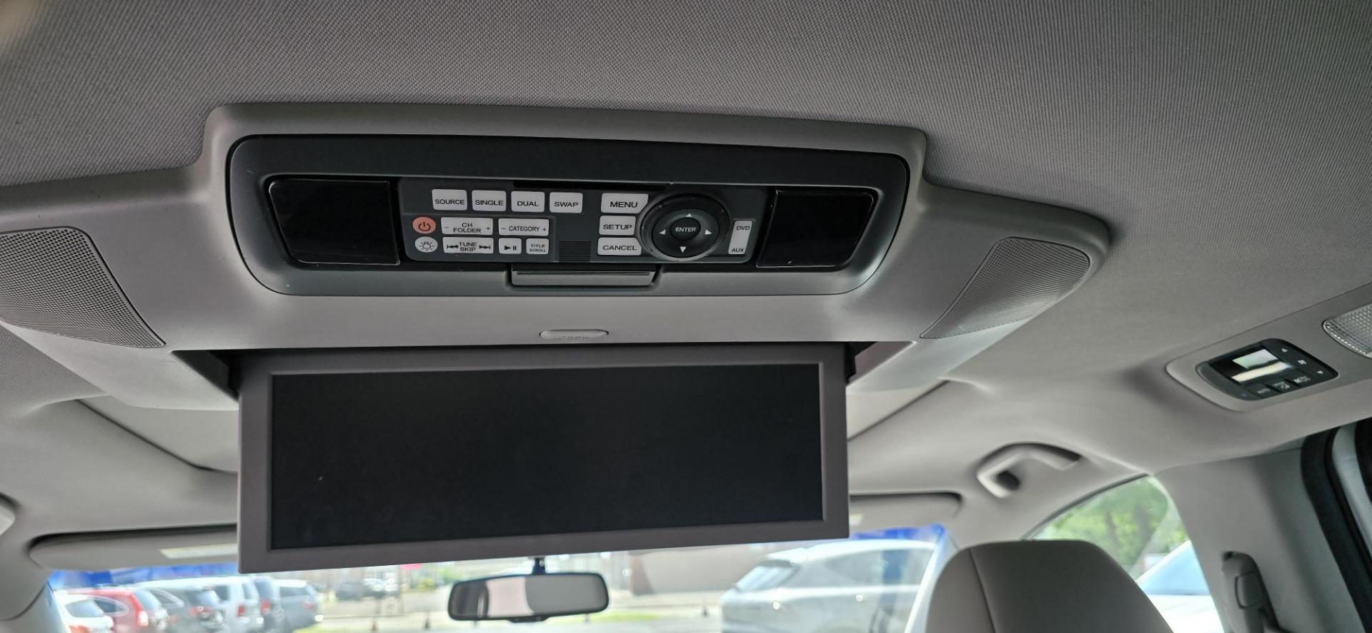 2013 Silver /SILVER Honda Odyssey Touring (5FNRL5H91DB) with an 3.5L V6 SOHC 24V engine, 5-Speed Automatic transmission, located at 1010 N White Horse Pike, Stratford, NJ, 08084, (856) 262-9500, 39.838921, -75.011497 - Photo#10