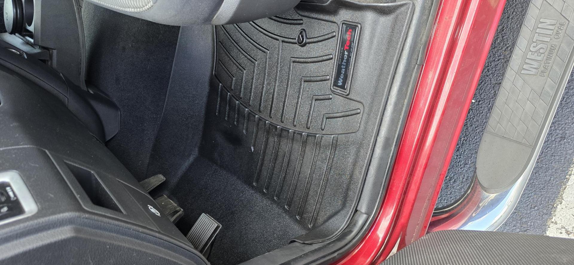 2011 Red /Black Dodge Ram 1500 Sport Quad Cab 4WD (1D7RV1GT8BS) with an 5.7L V8 OHV 16V engine, 5-Speed Automatic transmission, located at 1010 N White Horse Pike, Stratford, NJ, 08084, (856) 262-9500, 39.838921, -75.011497 - The 2011 Ram 1500 is a top pick in the full-size pickup truck segment thanks to its winning combination of strong performance, smooth ride and a classy cabin. Those of you wearing the baseball caps and nylon jackets with the Ram symbol on them won't get any argument from us; the 2011 Ram 1500 is tou - Photo#13