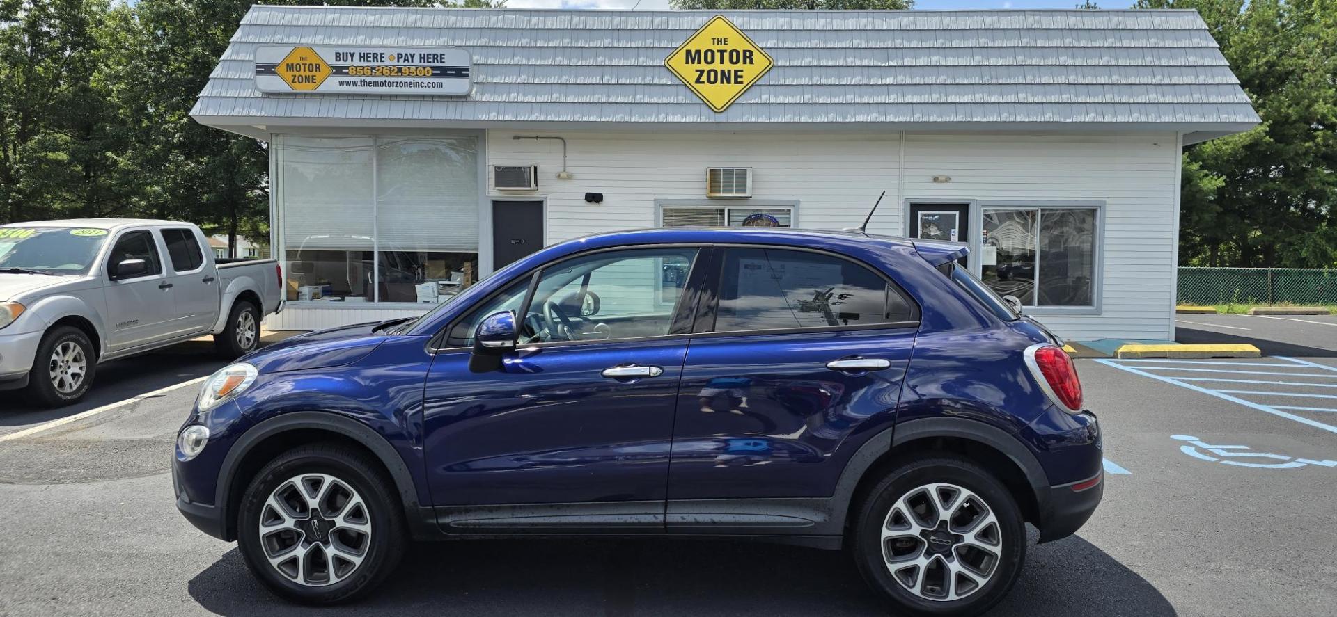 2016 Blue /Black Fiat 500x Lounge AWD (ZFBCFYCTXGP) with an 2.4L L4 engine, 9-Speed Automatic transmission, located at 1010 N White Horse Pike, Stratford, NJ, 08084, (856) 262-9500, 39.838921, -75.011497 - Photo#4