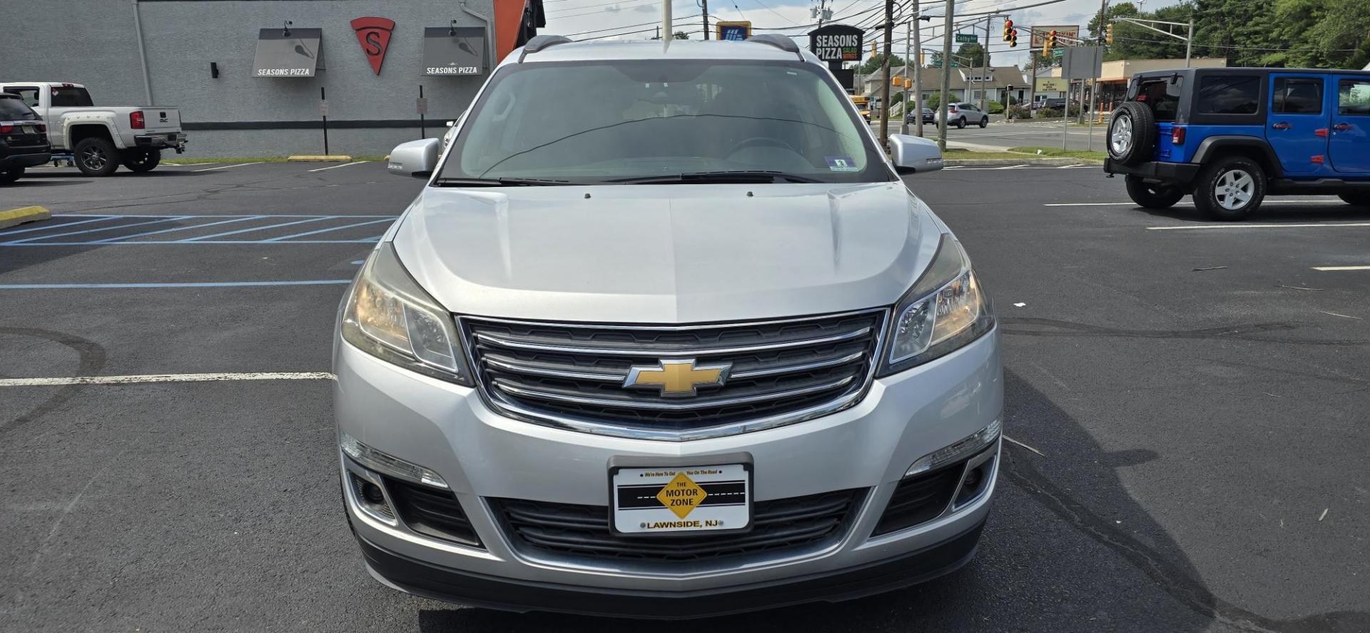 2017 Silver /Black Chevrolet Traverse 1LT AWD (1GNKVGKD5HJ) with an 3.6L V6 DOHC 24V engine, 6A transmission, located at 1010 N White Horse Pike, Stratford, NJ, 08084, (856) 262-9500, 39.838921, -75.011497 - Photo#6