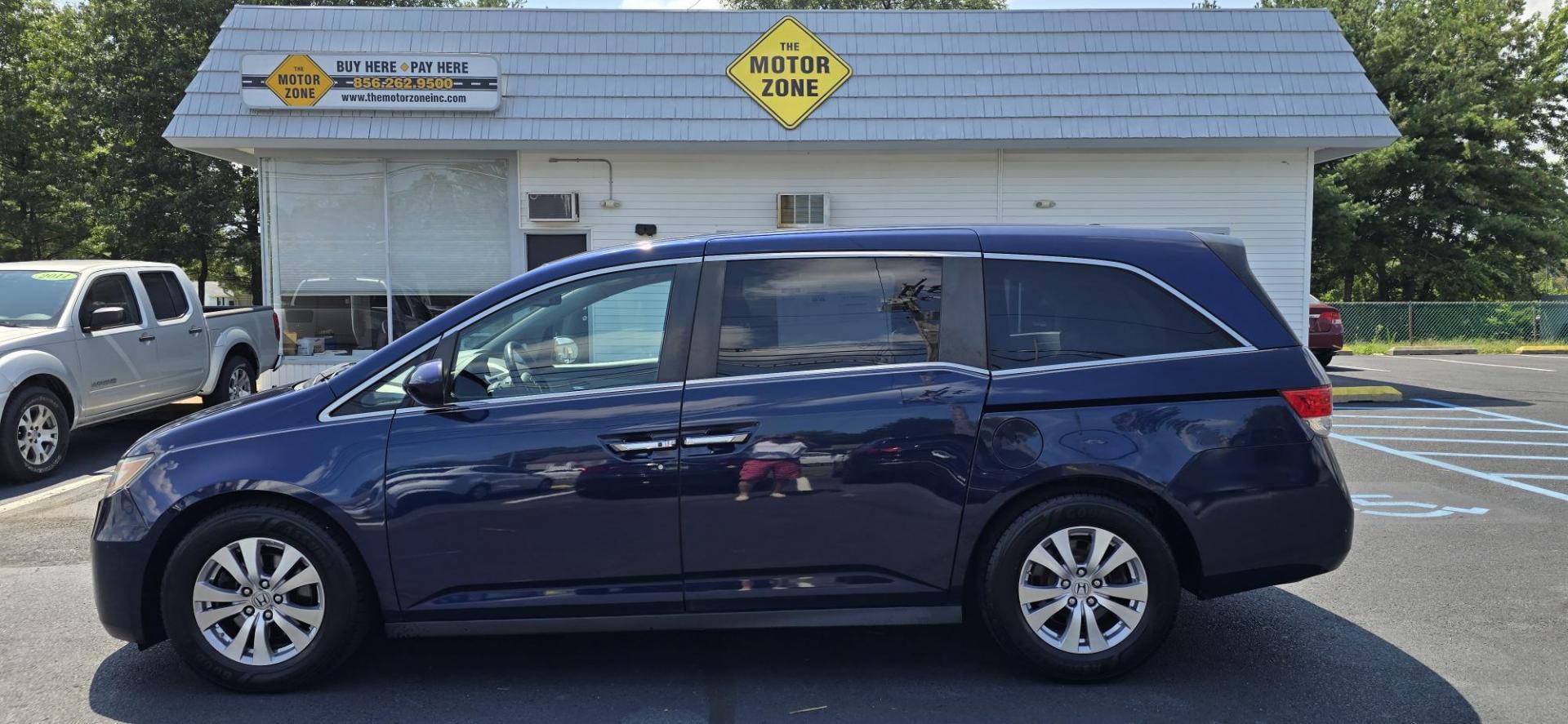 2015 Blue /Gray Honda Odyssey EX-L (5FNRL5H65FB) with an 3.5L V6 SOHC 24V engine, 6-Speed Automatic transmission, located at 1010 N White Horse Pike, Stratford, NJ, 08084, (856) 262-9500, 39.838921, -75.011497 - Photo#7