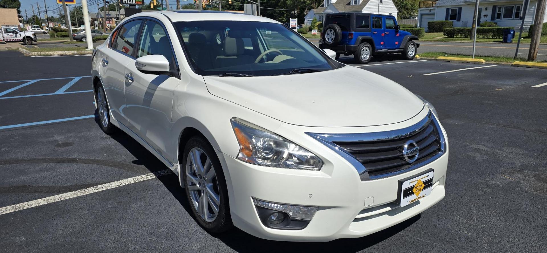 2015 Pearl White /Tan Leather Nissan Altima 3.5 SV (1N4BL3AP1FC) with an 3.5L V6 DOHC 24V engine, Continuously Variable Transmission transmission, located at 1010 N White Horse Pike, Stratford, NJ, 08084, (856) 262-9500, 39.838921, -75.011497 - Photo#1