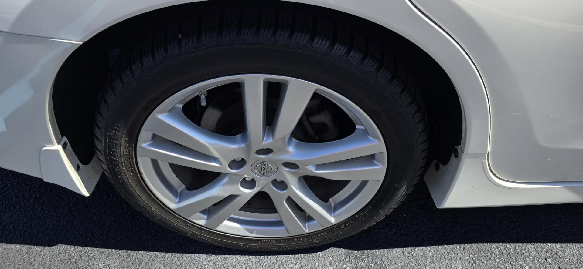 2015 Pearl White /Tan Leather Nissan Altima 3.5 SV (1N4BL3AP1FC) with an 3.5L V6 DOHC 24V engine, Continuously Variable Transmission transmission, located at 1010 N White Horse Pike, Stratford, NJ, 08084, (856) 262-9500, 39.838921, -75.011497 - Photo#11