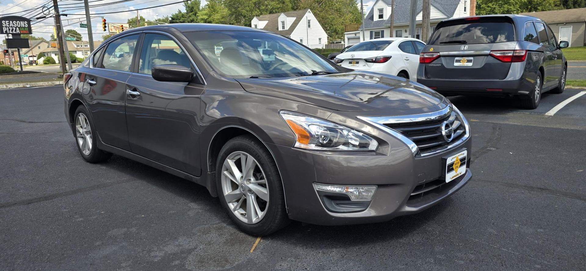 2014 Brown /Tan Nissan Altima 2.5 SL (1N4AL3AP1EC) with an 2.5L L4 DOHC 16V engine, Continuously Variable Transmission transmission, located at 1010 N White Horse Pike, Stratford, NJ, 08084, (856) 262-9500, 39.838921, -75.011497 - Photo#1