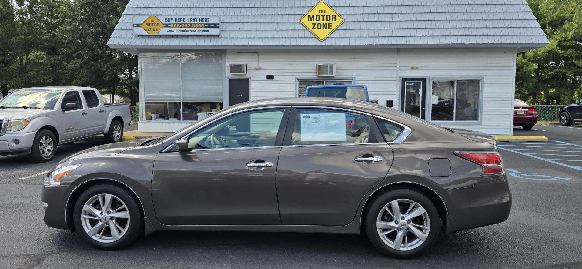 2014 Brown /Tan Nissan Altima 2.5 SL (1N4AL3AP1EC) with an 2.5L L4 DOHC 16V engine, Continuously Variable Transmission transmission, located at 1010 N White Horse Pike, Stratford, NJ, 08084, (856) 262-9500, 39.838921, -75.011497 - Photo#6