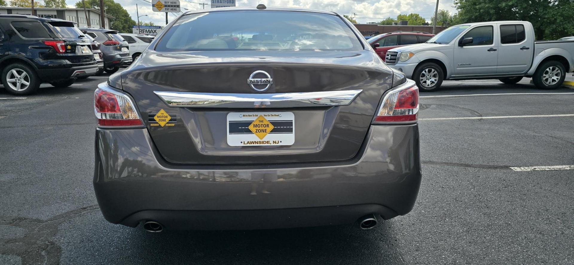 2014 Brown /Tan Nissan Altima 2.5 SL (1N4AL3AP1EC) with an 2.5L L4 DOHC 16V engine, Continuously Variable Transmission transmission, located at 1010 N White Horse Pike, Stratford, NJ, 08084, (856) 262-9500, 39.838921, -75.011497 - Photo#5