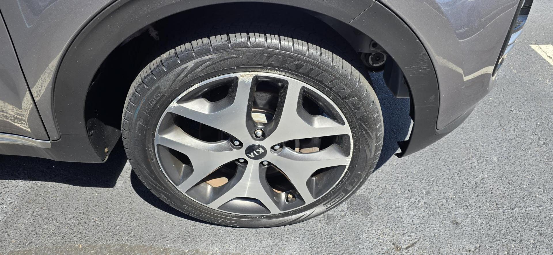 2017 Gray /Black Kia Sportage SX AWD (KNDPRCA62H7) with an 2.0L L4 DOHC 16V engine, 6A transmission, located at 1010 N White Horse Pike, Stratford, NJ, 08084, (856) 262-9500, 39.838921, -75.011497 - Photo#11