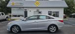 2011 Silver /Gray Hyundai Sonata Limited Auto (5NPEC4AC2BH) with an 2.4L L4 DOHC 16V engine, 5-Speed Automatic transmission, located at 1010 N White Horse Pike, Stratford, NJ, 08084, (856) 262-9500, 39.838921, -75.011497 - Photo#4
