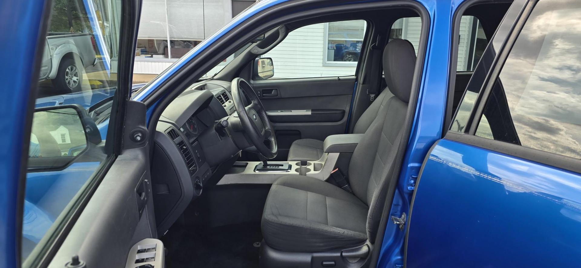 2011 Blue /CHARCOAL Ford Escape XLT FWD (1FMCU0D72BK) with an 2.5L L4 DOHC 16V engine, 6-Speed Automatic transmission, located at 1010 N White Horse Pike, Stratford, NJ, 08084, (856) 262-9500, 39.838921, -75.011497 - Photo#8