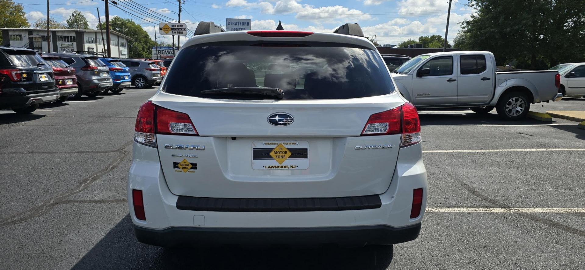 2013 White /Brown Leather Subaru Outback 2.5i Limited (4S4BRCSC3D3) with an 2.5L H4 DOHC 16V engine, AUTOMATIC CVT transmission, located at 1010 N White Horse Pike, Stratford, NJ, 08084, (856) 262-9500, 39.838921, -75.011497 - Photo#6