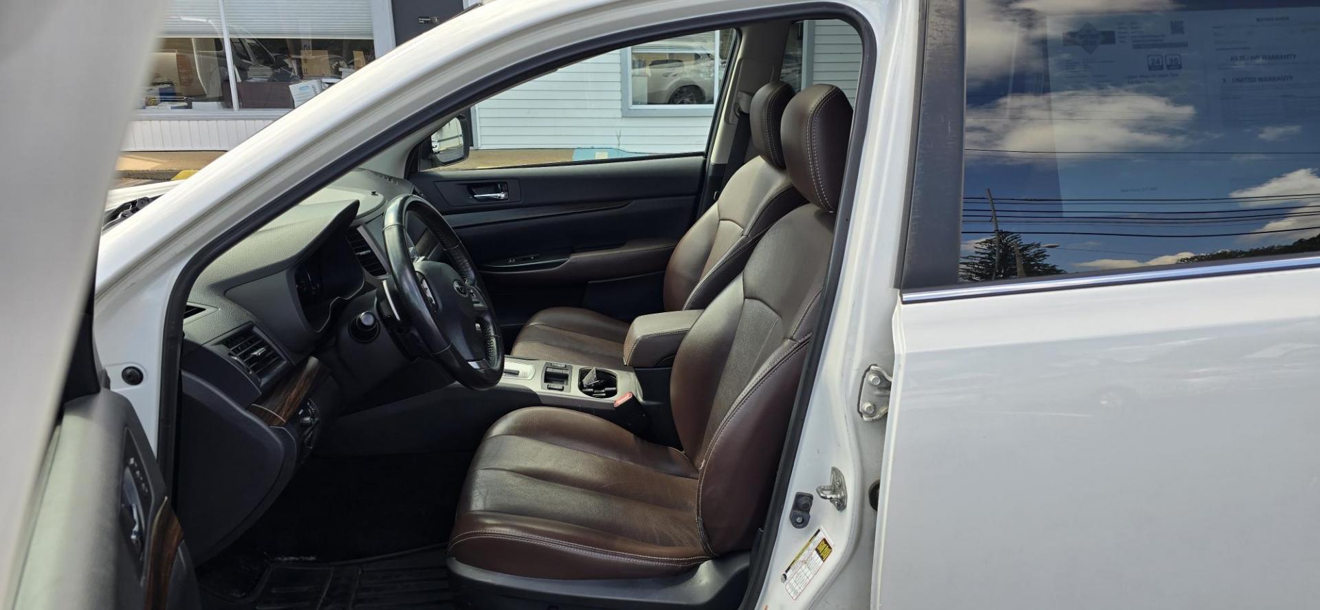 2013 White /Brown Leather Subaru Outback 2.5i Limited (4S4BRCSC3D3) with an 2.5L H4 DOHC 16V engine, AUTOMATIC CVT transmission, located at 1010 N White Horse Pike, Stratford, NJ, 08084, (856) 262-9500, 39.838921, -75.011497 - Photo#8