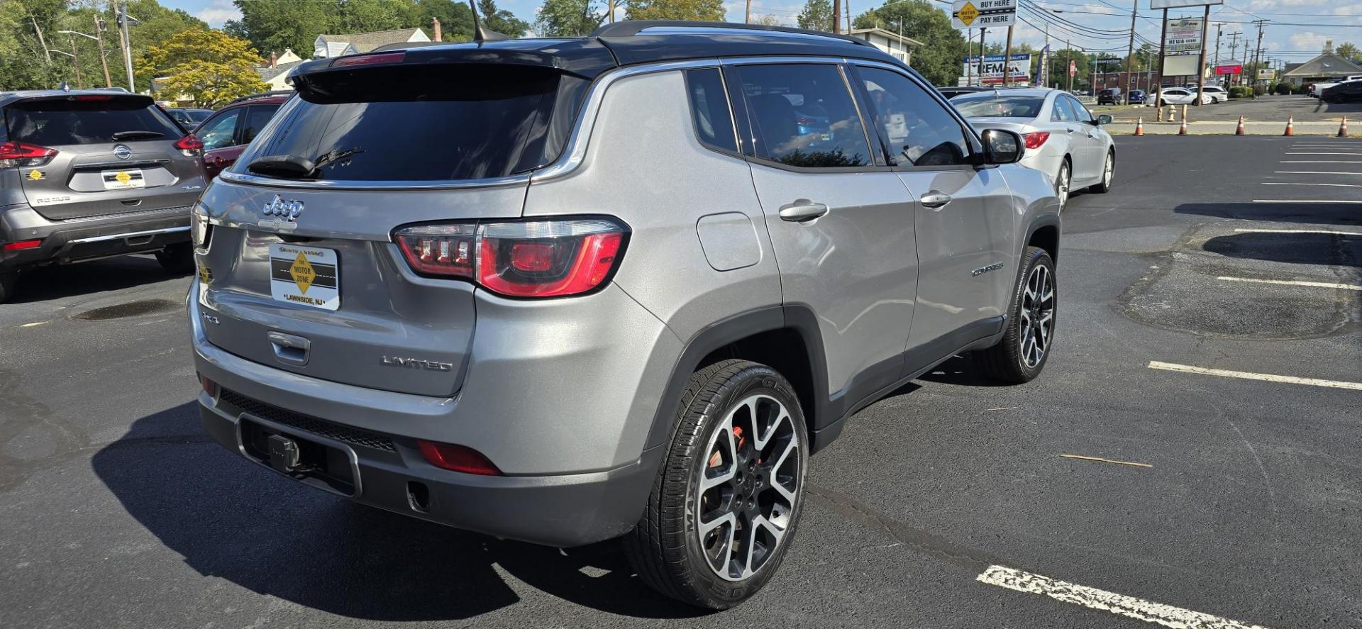 2017 Silver /BLACK LEATHER Jeep Compass Limited 4WD (3C4NJDCB8HT) with an 2.4L L4 DOHC 16V engine, CVT transmission, located at 1010 N White Horse Pike, Stratford, NJ, 08084, (856) 262-9500, 39.838921, -75.011497 - Photo#3