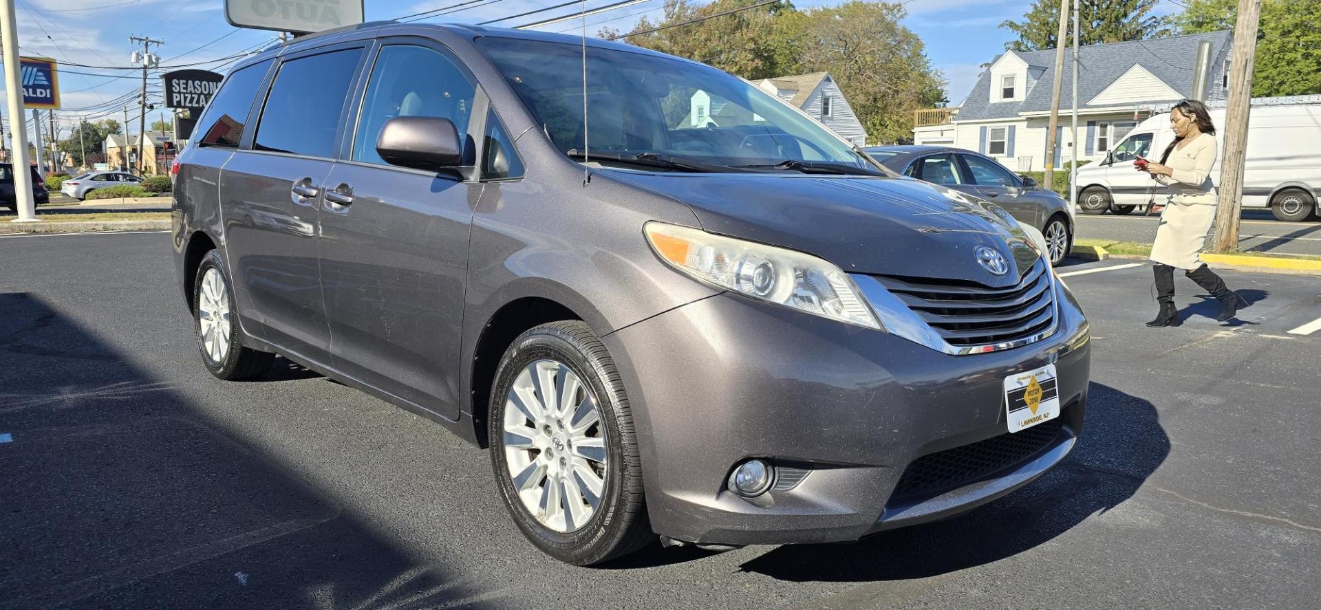 2013 Gray /Silver Toyota Sienna XLE AWD 7-Passenger V6 (5TDDK3DC8DS) with an 3.5L V6 EFI DOHC 24V engine, 5-Speed Automatic transmission, located at 1010 N White Horse Pike, Stratford, NJ, 08084, (856) 262-9500, 39.838921, -75.011497 - Photo#1