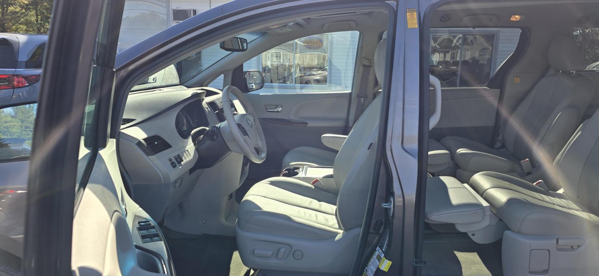 2013 Gray /Silver Toyota Sienna XLE AWD 7-Passenger V6 (5TDDK3DC8DS) with an 3.5L V6 EFI DOHC 24V engine, 5-Speed Automatic transmission, located at 1010 N White Horse Pike, Stratford, NJ, 08084, (856) 262-9500, 39.838921, -75.011497 - Photo#8