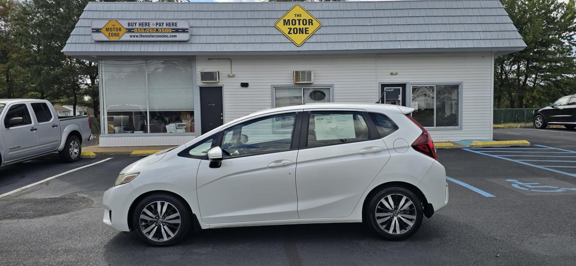 2016 White /BLACK Honda Fit EX CVT (JHMGK5H70GX) with an 1.5L L4 SOHC 16V engine, CVT transmission, located at 1010 N White Horse Pike, Stratford, NJ, 08084, (856) 262-9500, 39.838921, -75.011497 - Photo#6